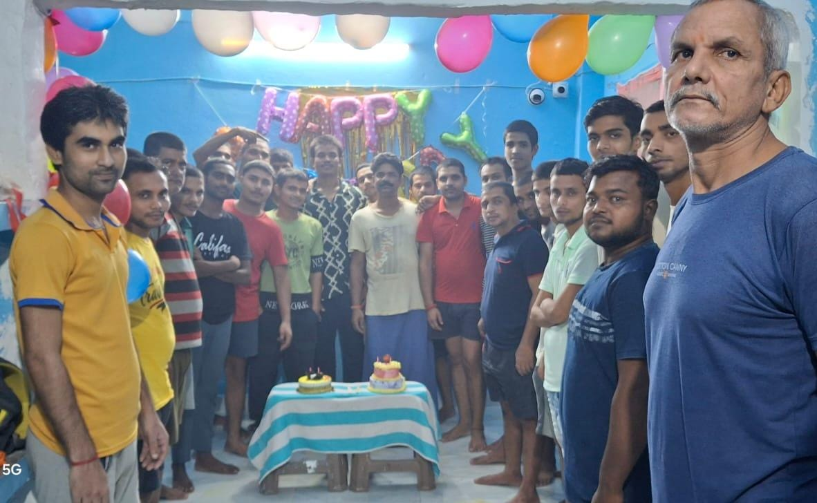 केंद्र में जन्मदिन समारोह का आयोजन
